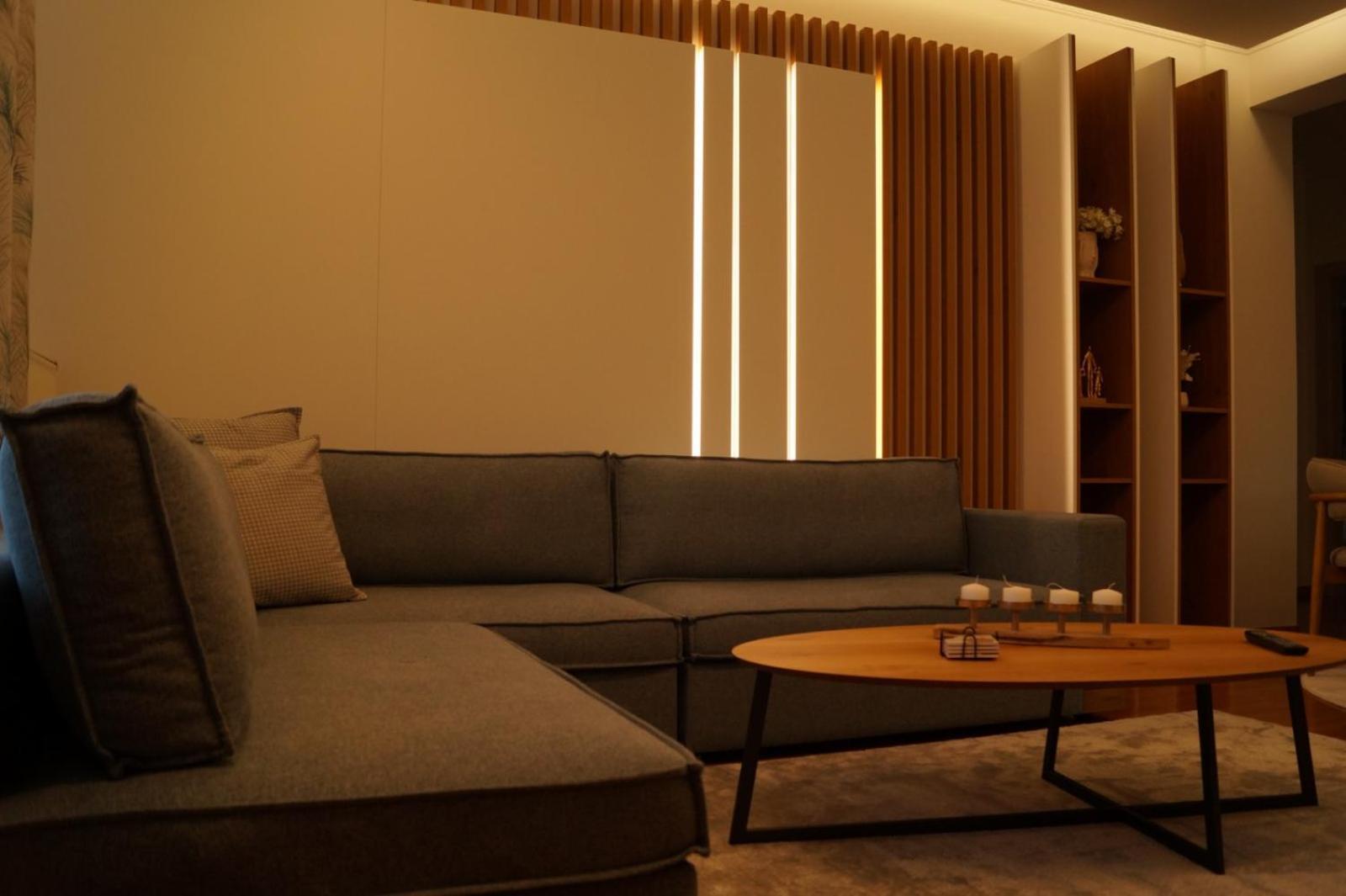 Daphne Luxury Apartment Касторія Екстер'єр фото