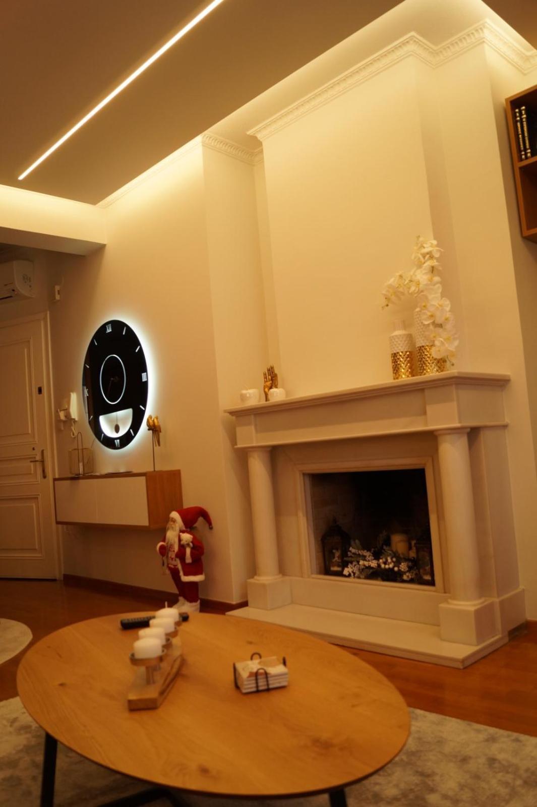 Daphne Luxury Apartment Касторія Екстер'єр фото