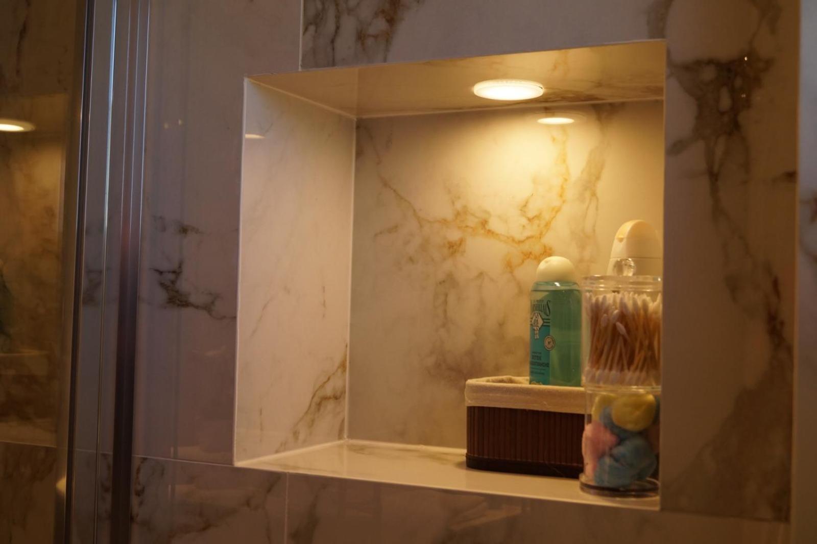 Daphne Luxury Apartment Касторія Екстер'єр фото