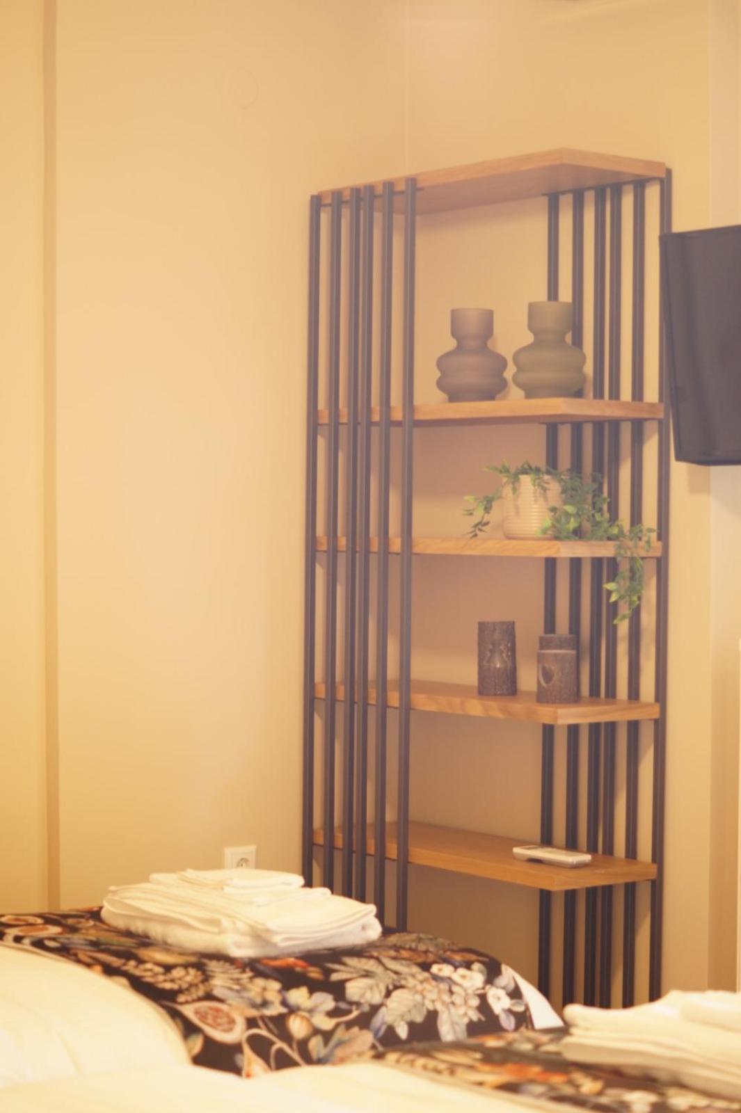 Daphne Luxury Apartment Касторія Екстер'єр фото